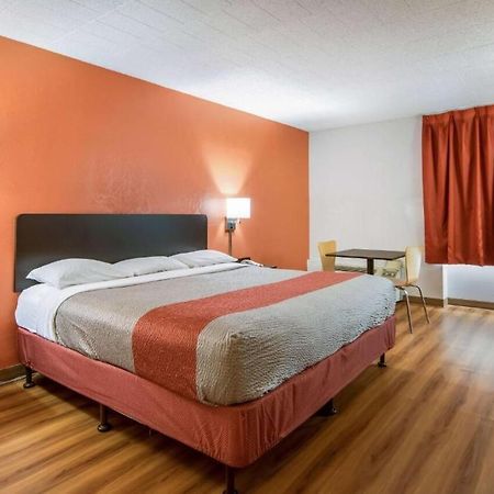 Motel 6 New Stanton Pa 外观 照片
